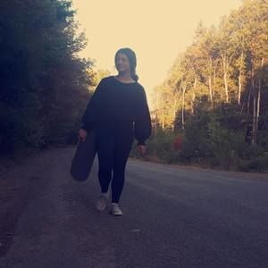 Meet your Posher, Aleya